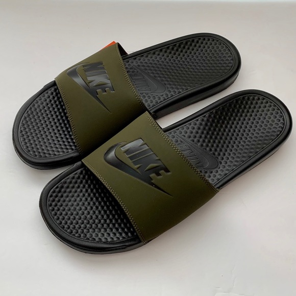 🎁Nike Sale🎁 Men’s Benassi JDI Slide Sandals - Picture 4 of 8